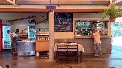 Vista de Sidrería Niebla, uno de los sitios de comida canaria en Gran Canaria