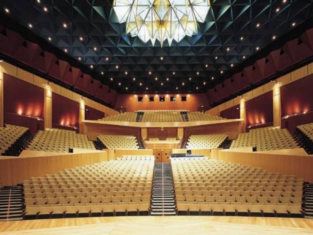 Vista del interior del auditorio Aldredo Kraus en la isla de Gran Canaria