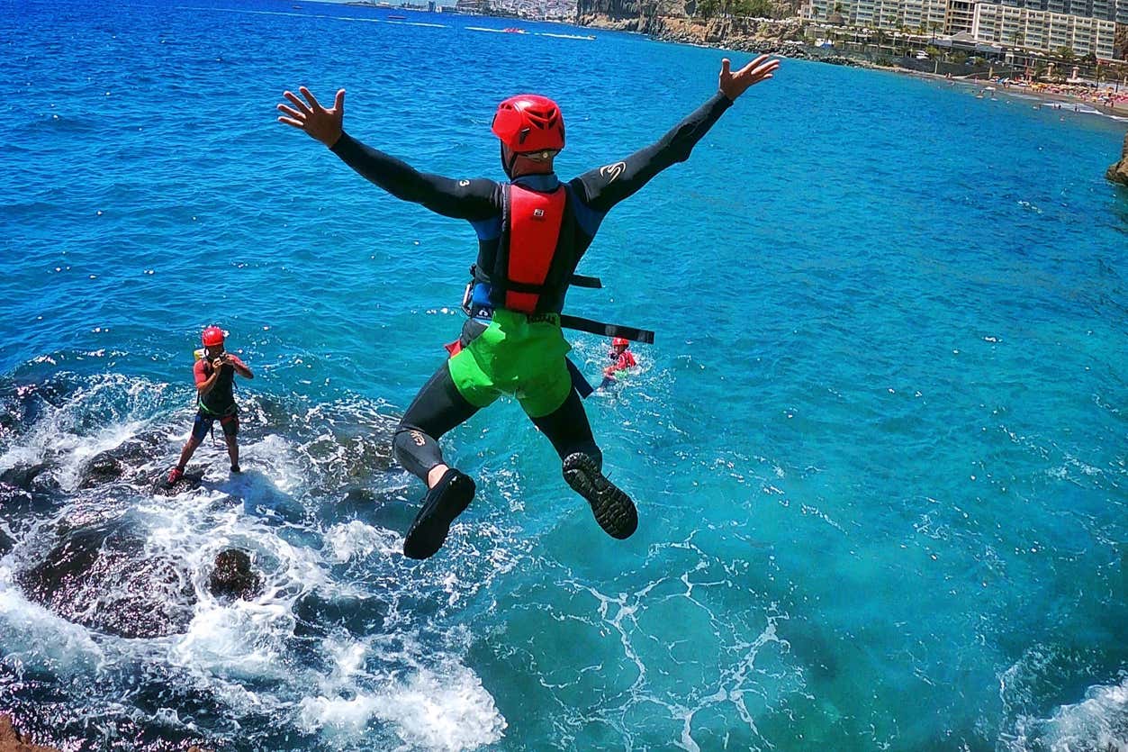 Coasteering por las costas de Puerto de Mogán