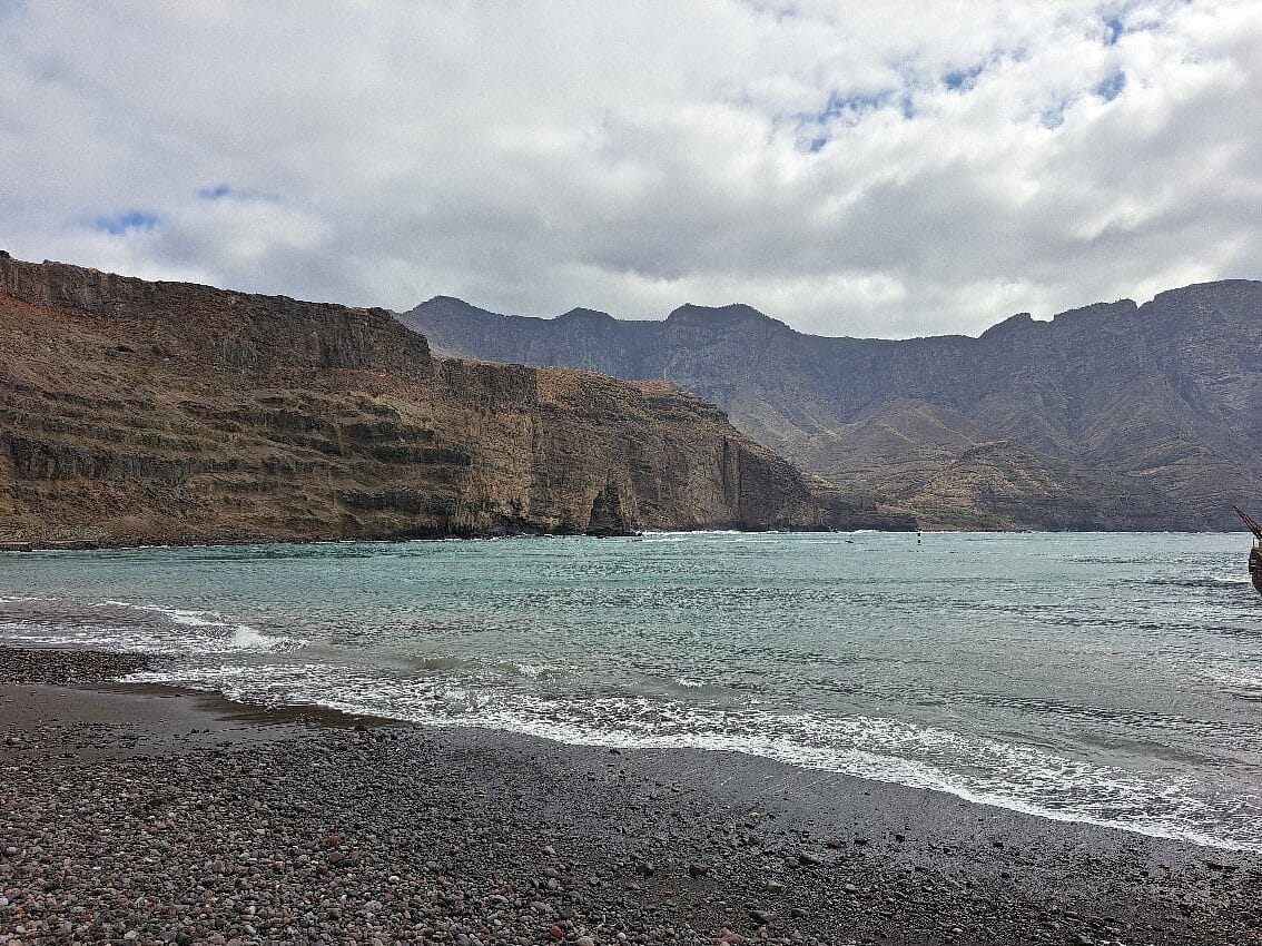 Vista de Playa de las Nieves, una de las mejores playas en el norte de Gran Canaria