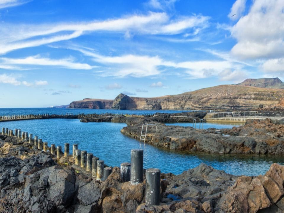 Vista de las piscinas naturales Las Salinas en Agaete