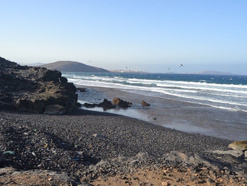 Vista de la playa de Los Cuervitos, una de las playas para perros en Gran Canaria