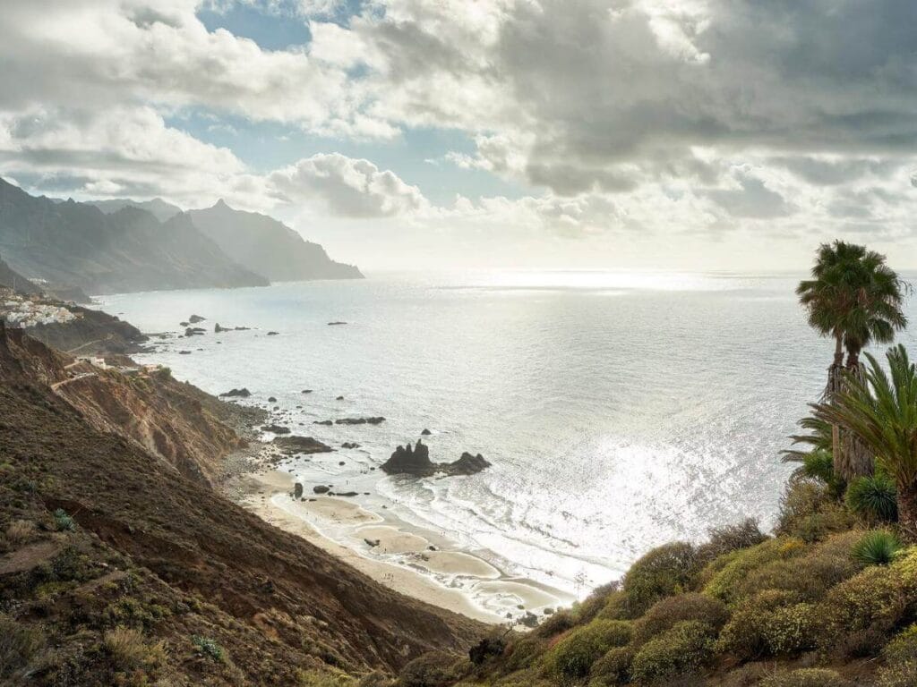 Vista de la playa de Benijo, una de las playas en la isla de Tenerife