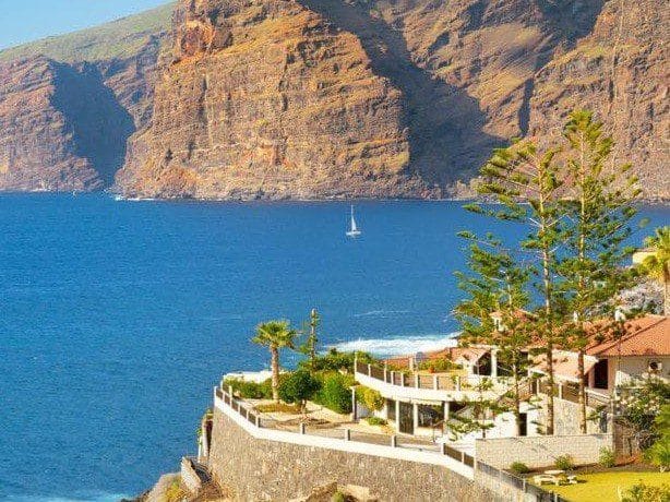 Vista de Los Gigantes, uno de los lugares que ver en Tenerife