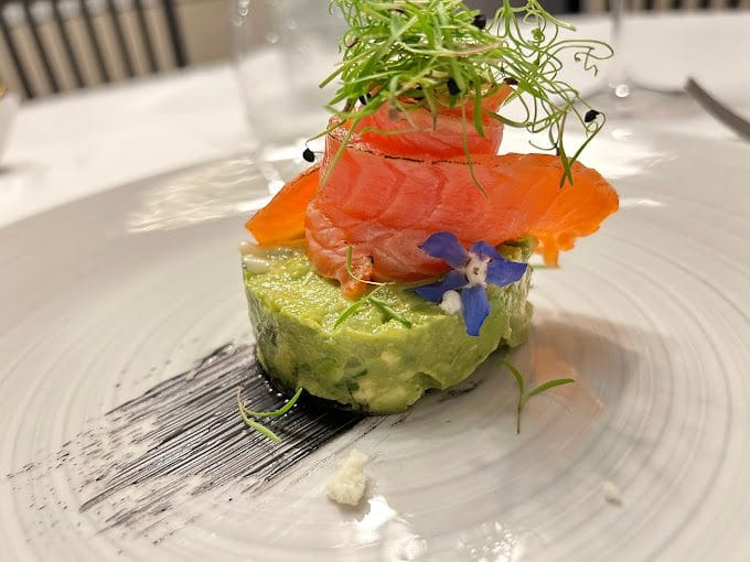 Vista de plato del restaurante San Sebastián 57 en la Guía Michelín de Tenerife