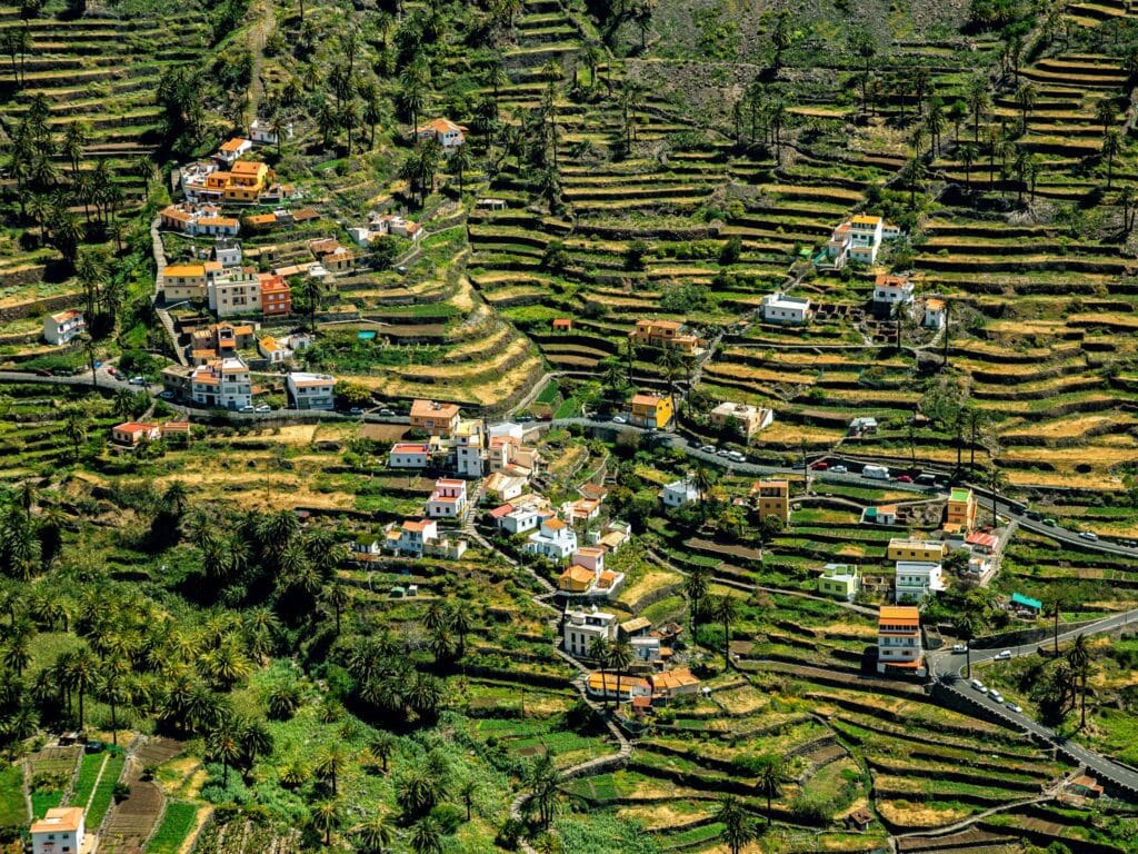 Vista de las terrazas de cultivo del pueblo de Valle Gran Rey en La Gomera