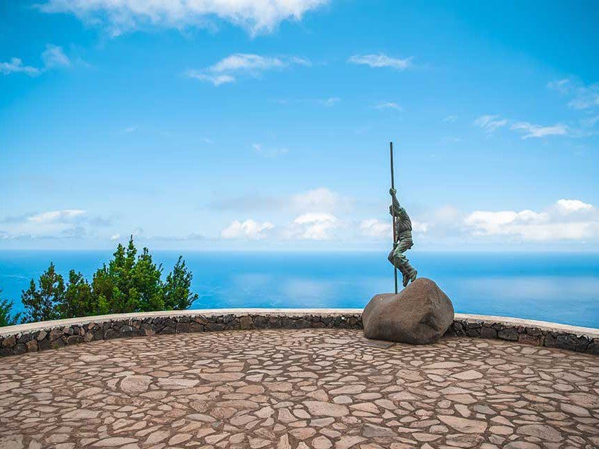Vista desde El Mirador del Salto del Enamorado en La Palma
