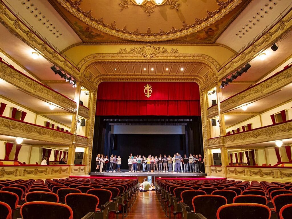 VIsta del interior del teatro Guimerá en Tenerife