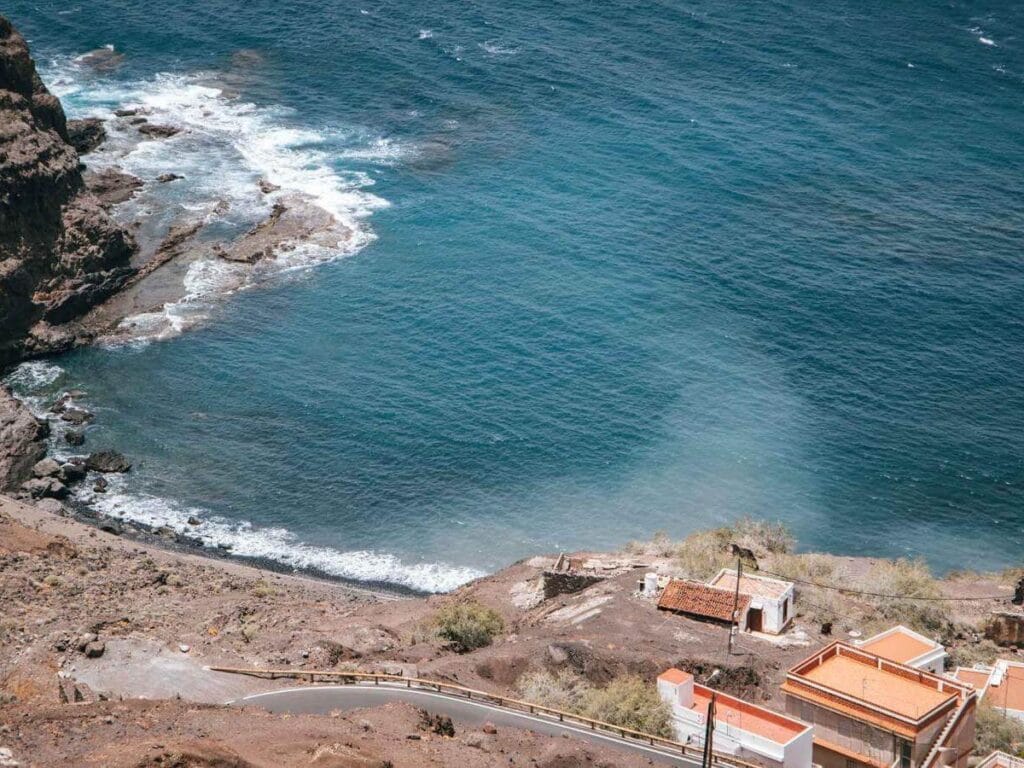 Vista de la Playa de Alojera en la Gomera