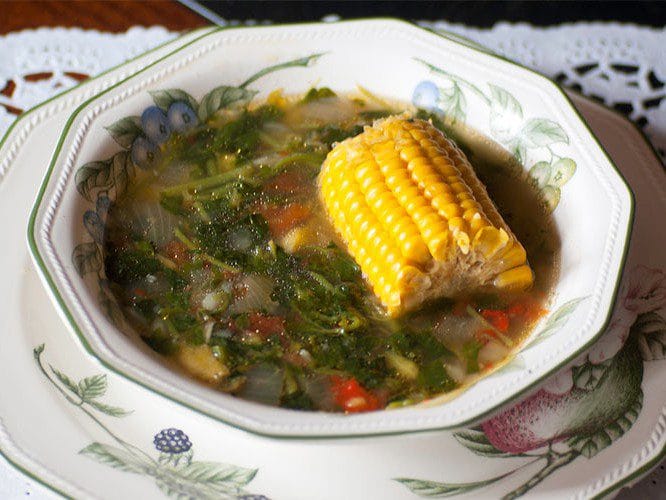 Vista de Potaje de berros uno de los platos en los restaurantes de comida tipica de gran Canaria