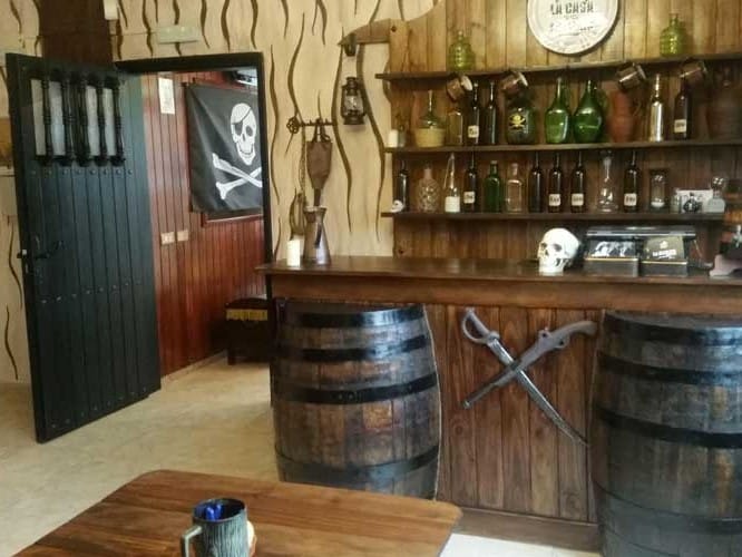 Vista de una sala de escape en La Casa de los Enigmas en Gran Canaria