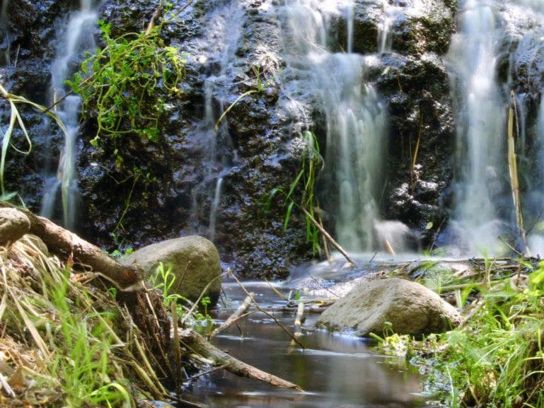 vista del barranco de los Cernícalos, una de las mejores rutas de senderismo que hacer con niños en Gran Canaria