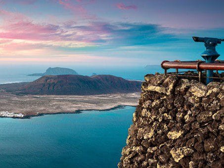 Vistas desde El Mirador del Rio en Lanzarote