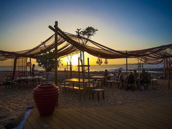 Vista de Bahía Beach, uno de los beach club de Tenerife