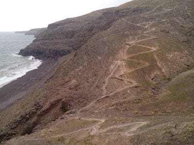 Vista de la ruta de senderismo de Femes a Playa Quemada en la isla de Lanzarote