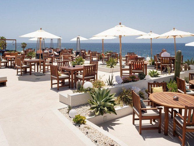 Vista delSerenity Restaurant Chill Out and Jacuzzi Bar en la isla de Lanzarote