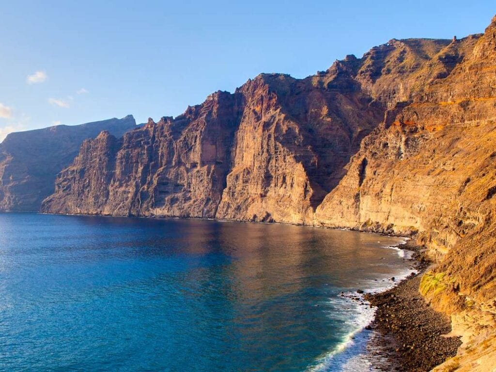 Vista de un atardecer en Los Gigantes , uno de los mejores atardeceres en Tenerife