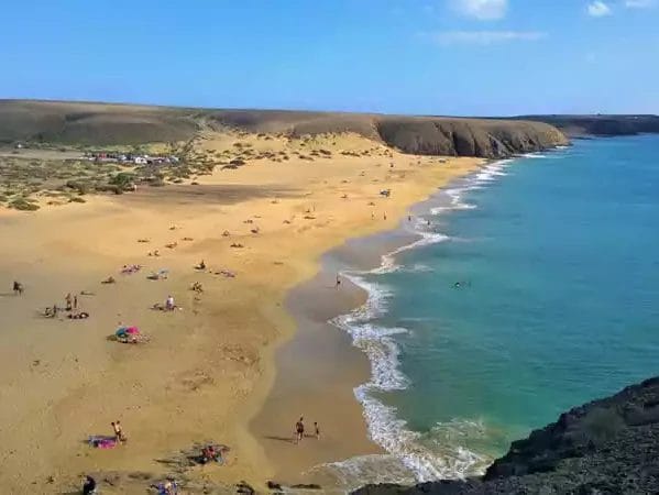 Vista de Playa Mujeres, una de las mejores playas de Lanzarote