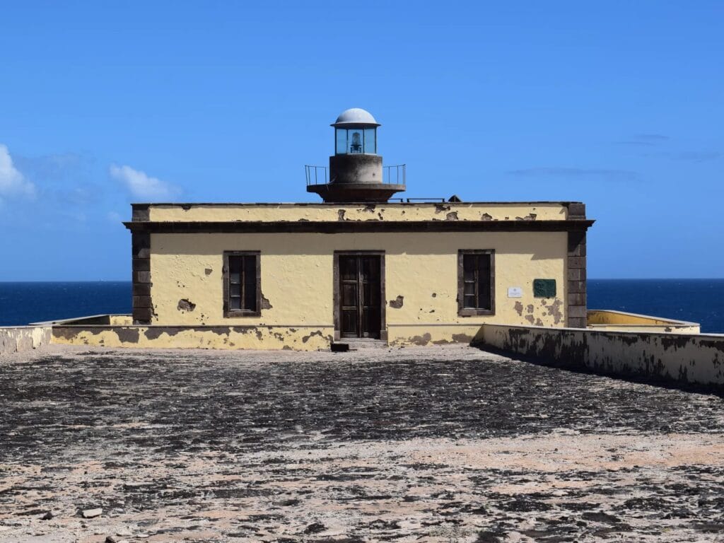 Vista del faro de la Isla de Lobos , uno de los lugares que ver en Fuerteventura