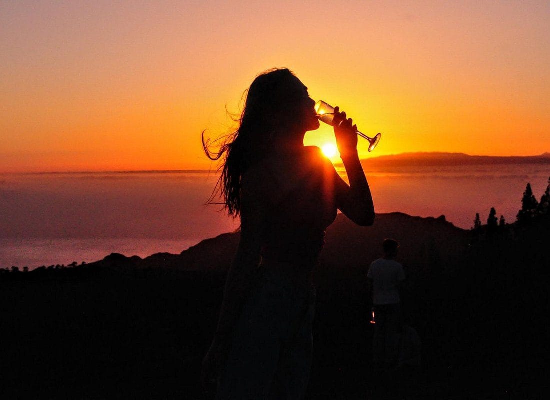 Vista de Atardecer en el Parque Nacional del Teide y observación de estrellas con cena, una de las mejores actividades en Tenerife