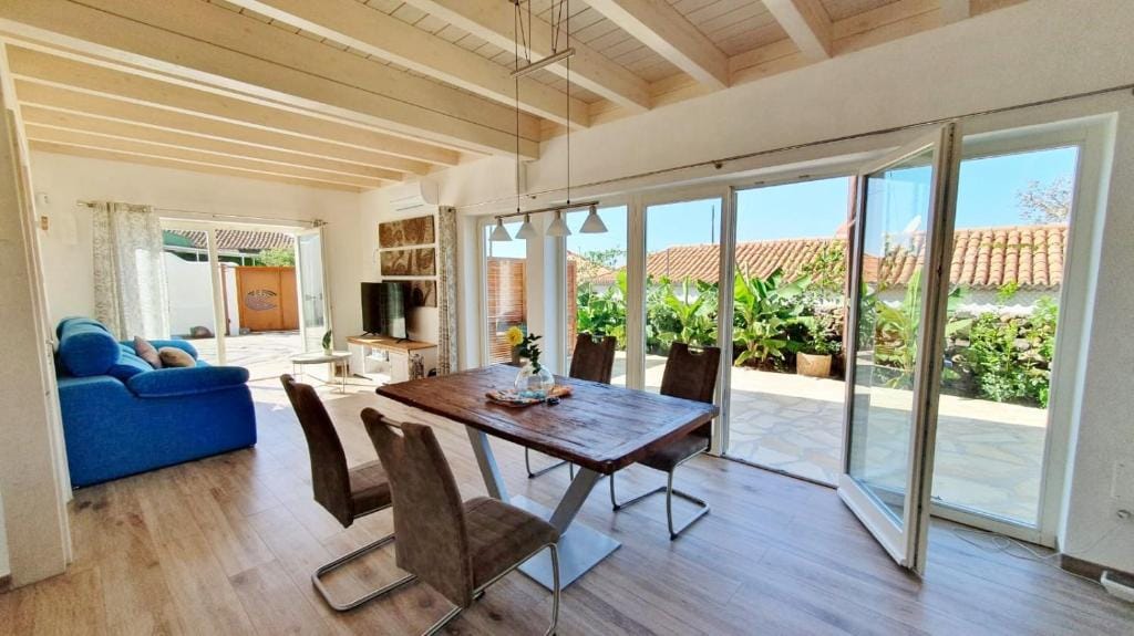 Vista de Finca Maracuya, uno de los alojamientos con encanto en La Palma