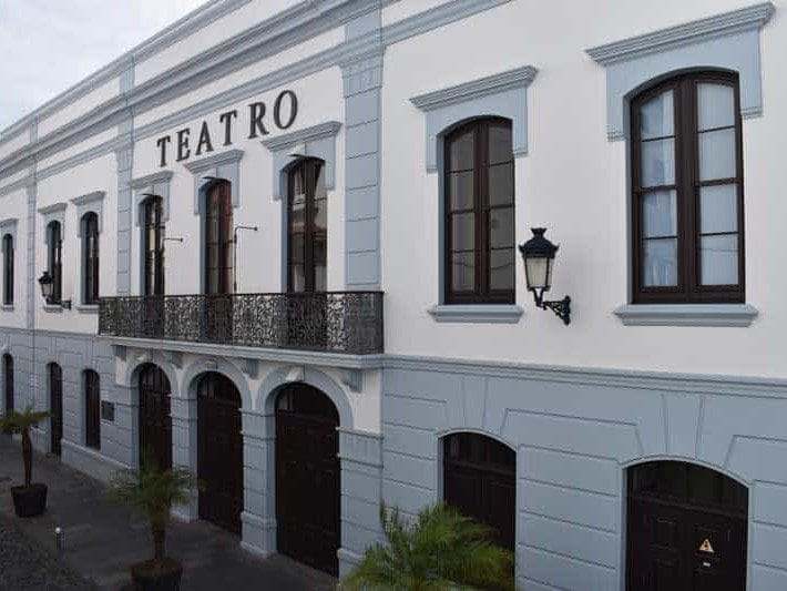 VIsta del exterior del Teatro Circo de Marte, uno de los lugares que ver en Santa Cruz de la Palma
