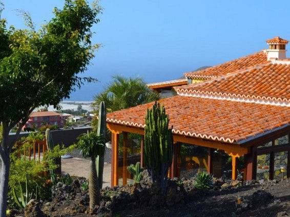 vista de casas de EL Remo, uno de los pueblos mas bonitos de La Palma