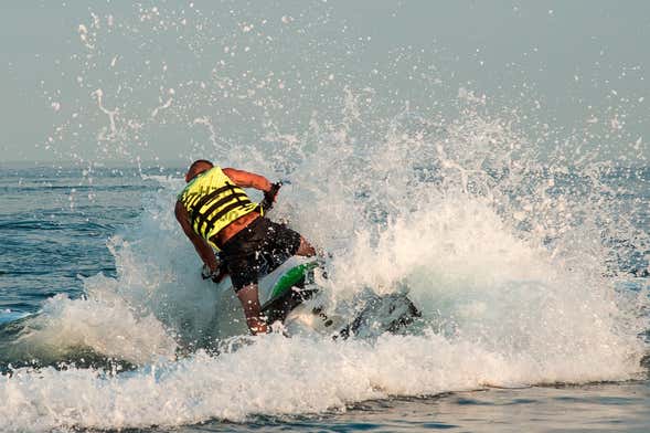 Vista de Tour en moto de agua desde Puerto del Carmen, una de las actividades que hacer en Lanzarote