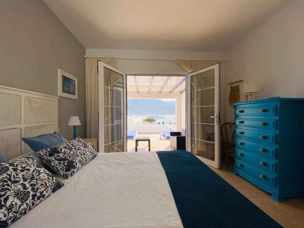 Vista de Apartamentos Burgao, uno de los mejores alojamientos en La Graciosa