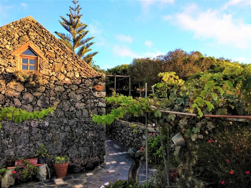 Vista de la Casa Rural Casa & Monte, uno de los alojamientos con encanto en El Hierro