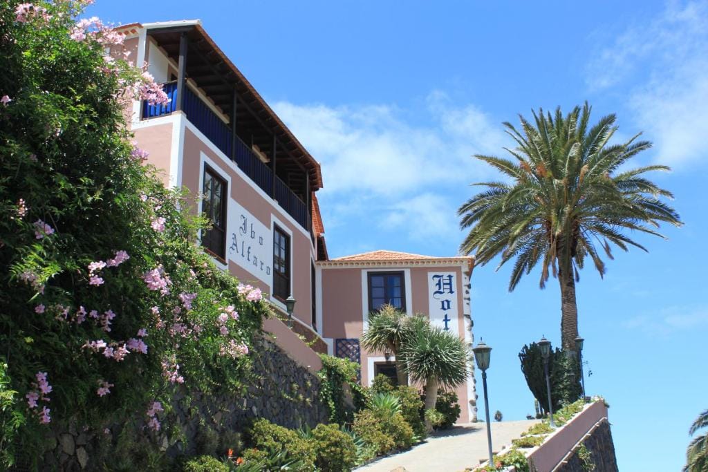 Vista del Hotel Rural Ibo Alfaro, uno de los mejores alojamientos en La Gomera