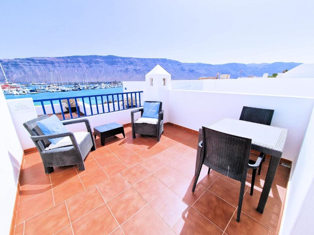 Vista de La Graciosa Mykonos Beach, Junior Suite, uno de los alojamientos con encanto en la isla